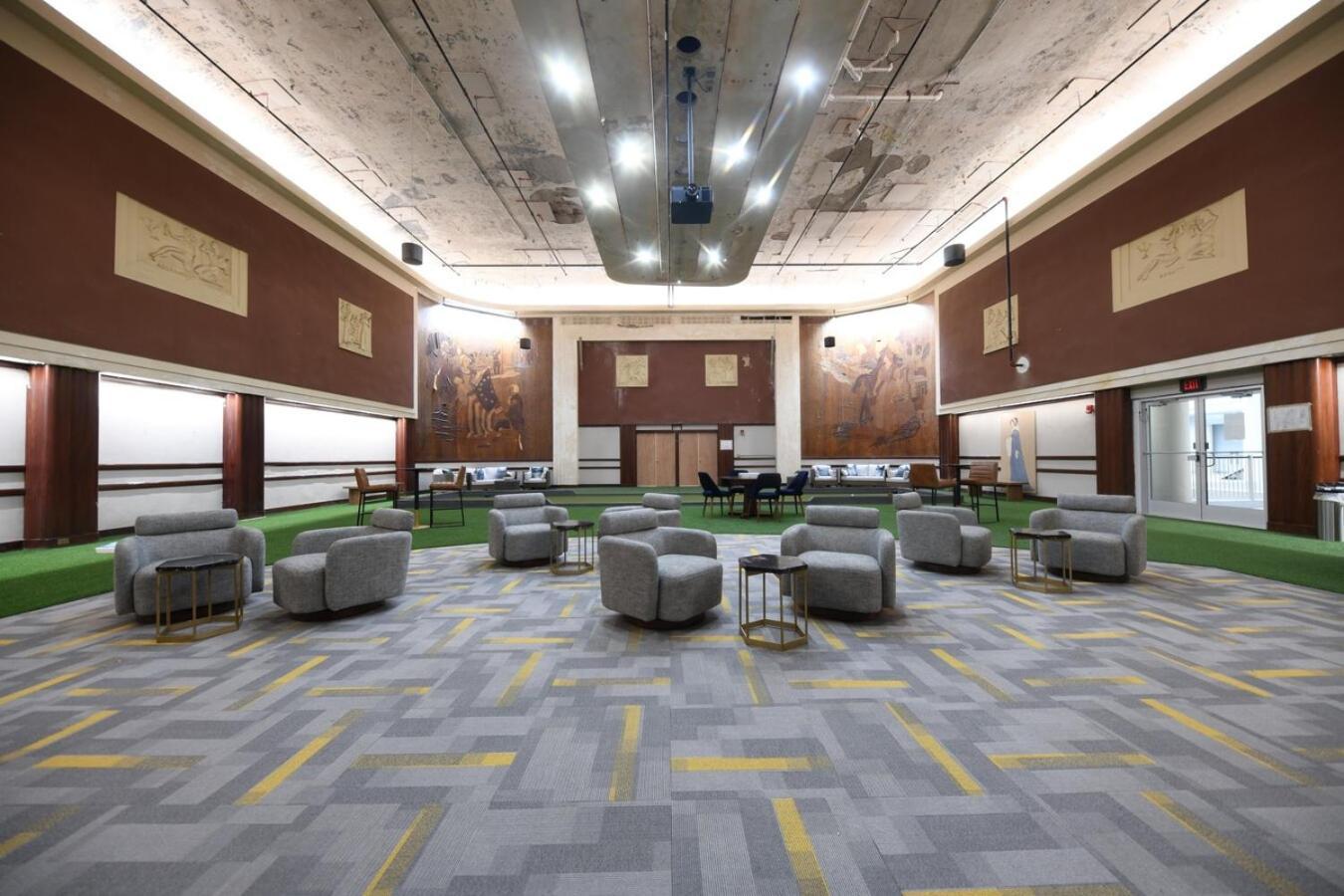 Free Parking! Downtown King Suite Lucas Oil- Conv Center Skywalk#1 Indianapolis Eksteriør bilde